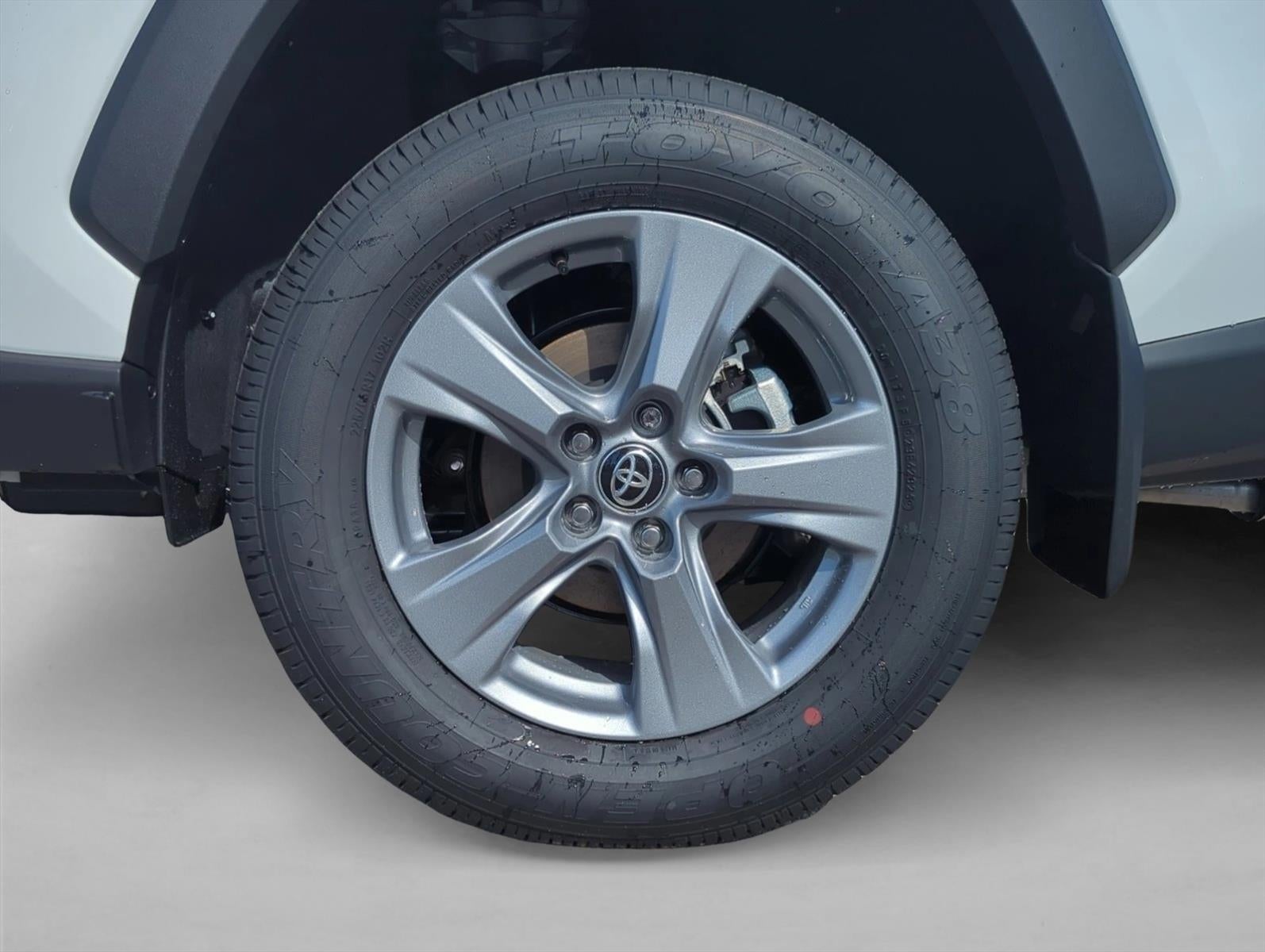 2025 Toyota RAV4 Hybrid XLE AWD (Natl)