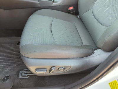 2025 Toyota RAV4 Hybrid XLE AWD (Natl)