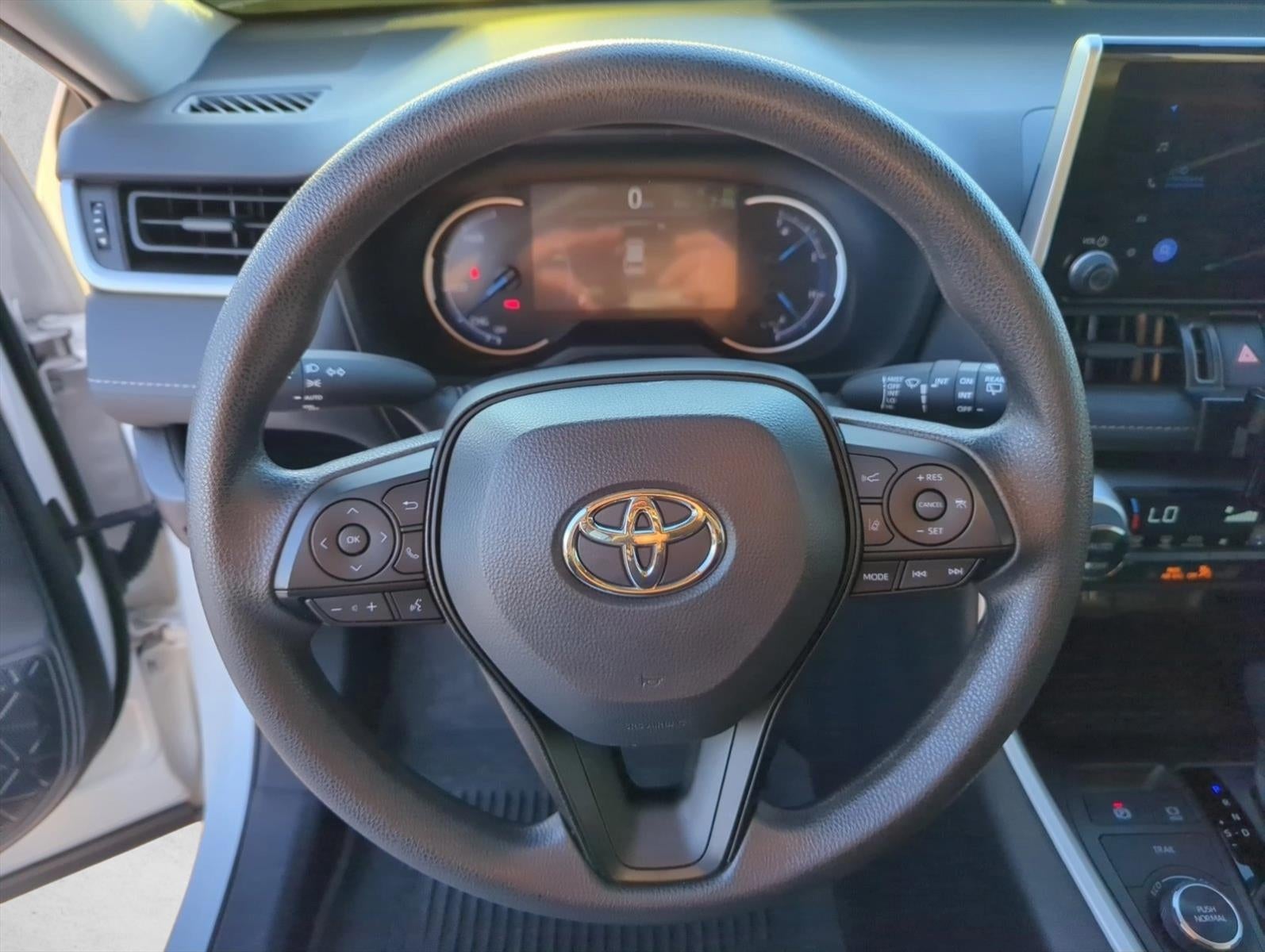 2025 Toyota RAV4 Hybrid XLE AWD (Natl)