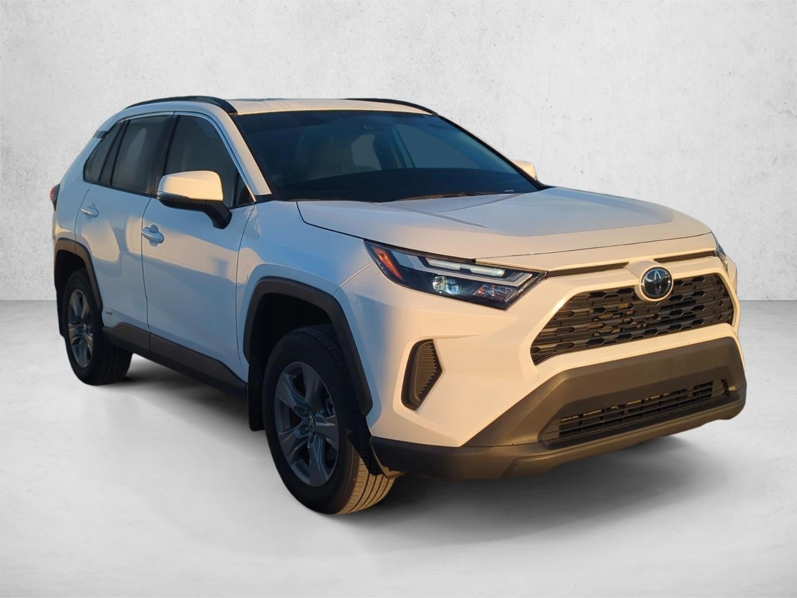 2025 Toyota RAV4 Hybrid XLE AWD (Natl)