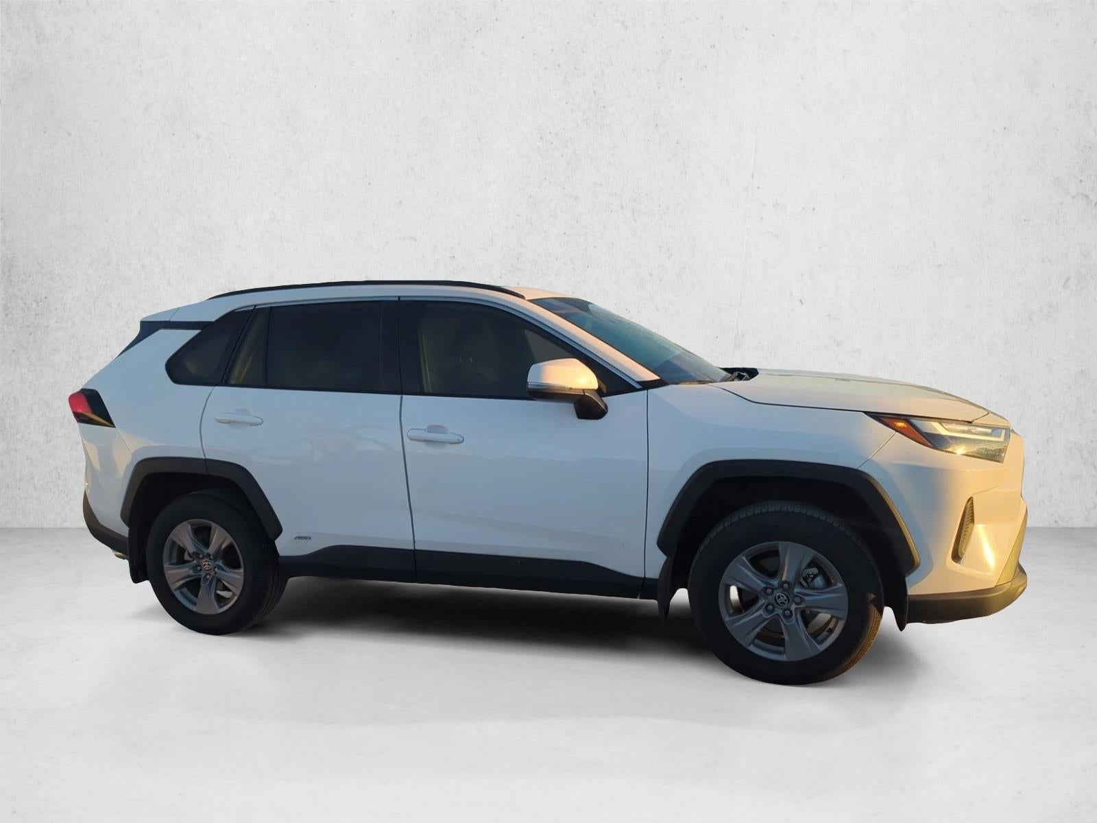 2025 Toyota RAV4 Hybrid XLE AWD (Natl)