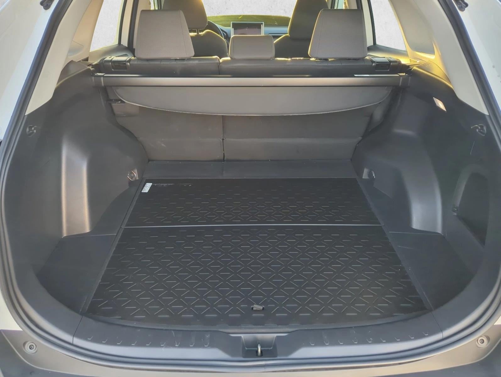 2025 Toyota RAV4 Hybrid XLE AWD (Natl)