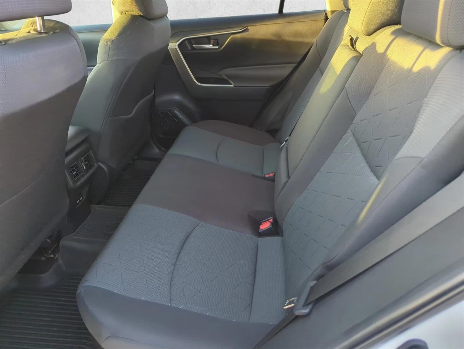 2025 Toyota RAV4 Hybrid XLE AWD (Natl)