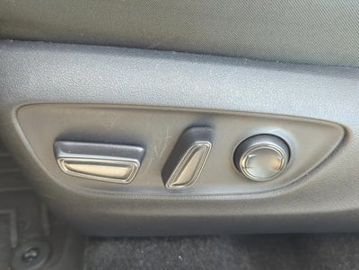 2025 Toyota RAV4 Hybrid XLE AWD (Natl)