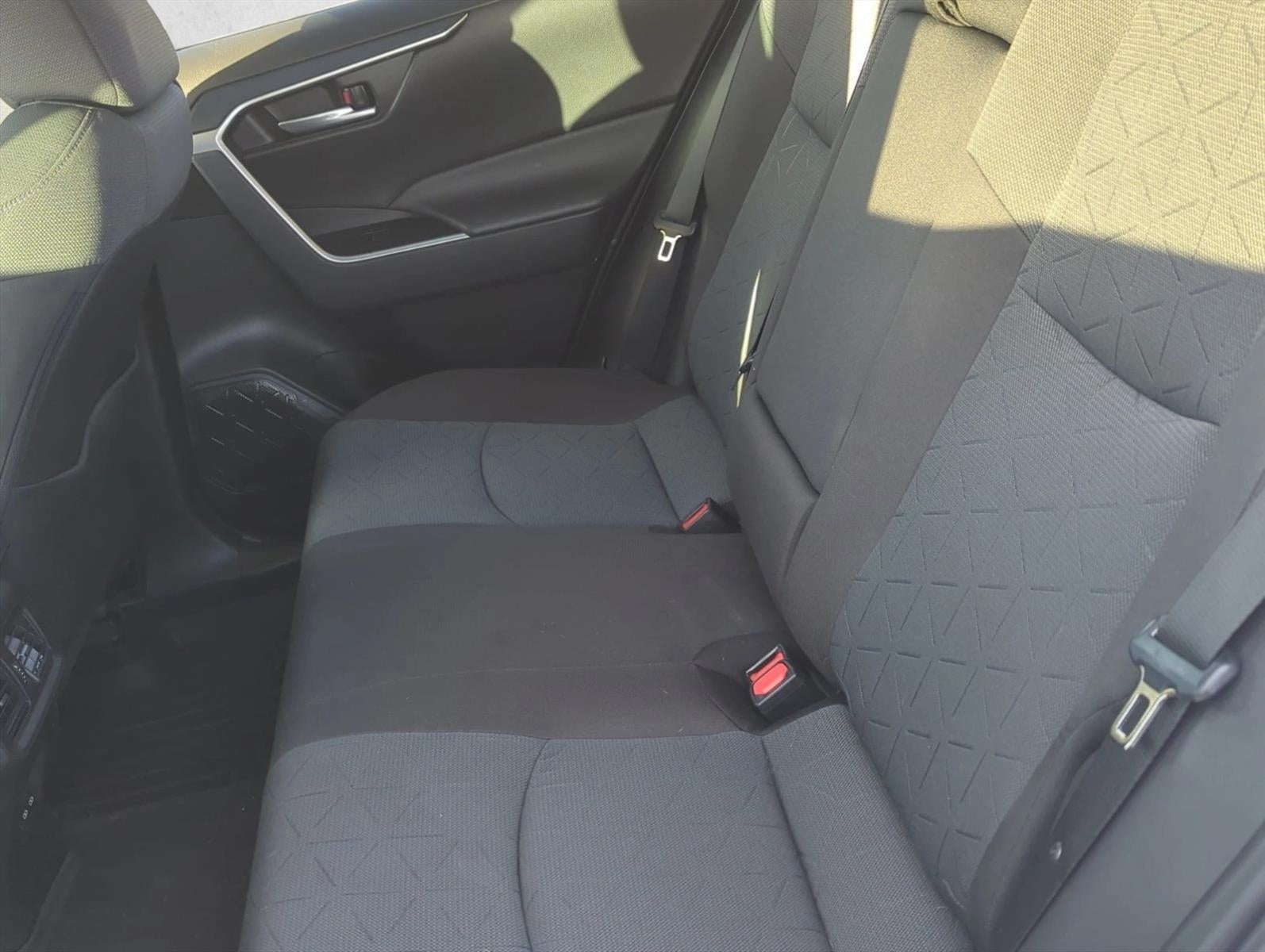 2025 Toyota RAV4 Hybrid XLE AWD (Natl)