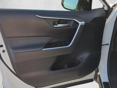 2025 Toyota RAV4 Hybrid XLE AWD (Natl)