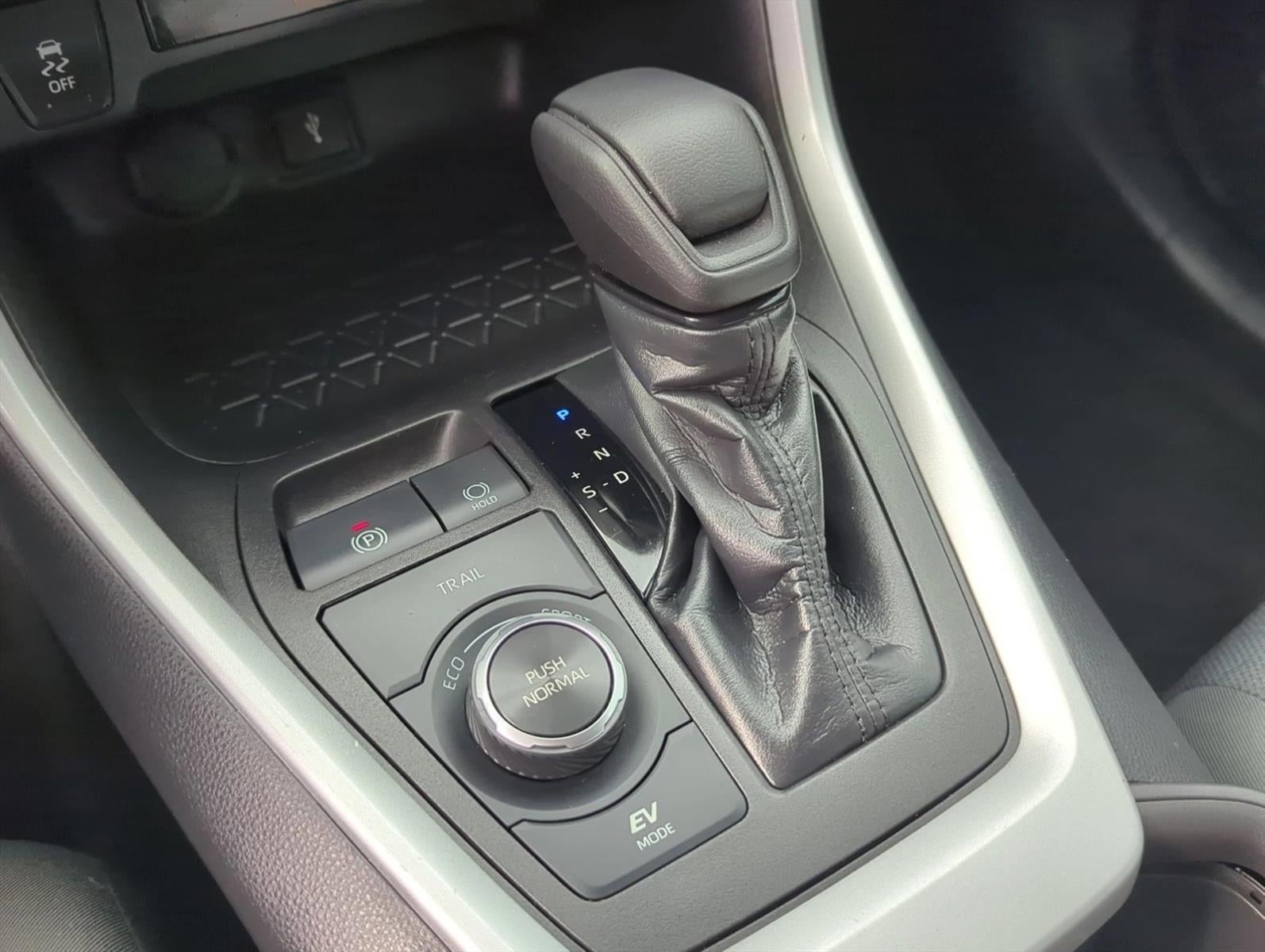 2022 Toyota RAV4 Hybrid XLE AWD (Natl)