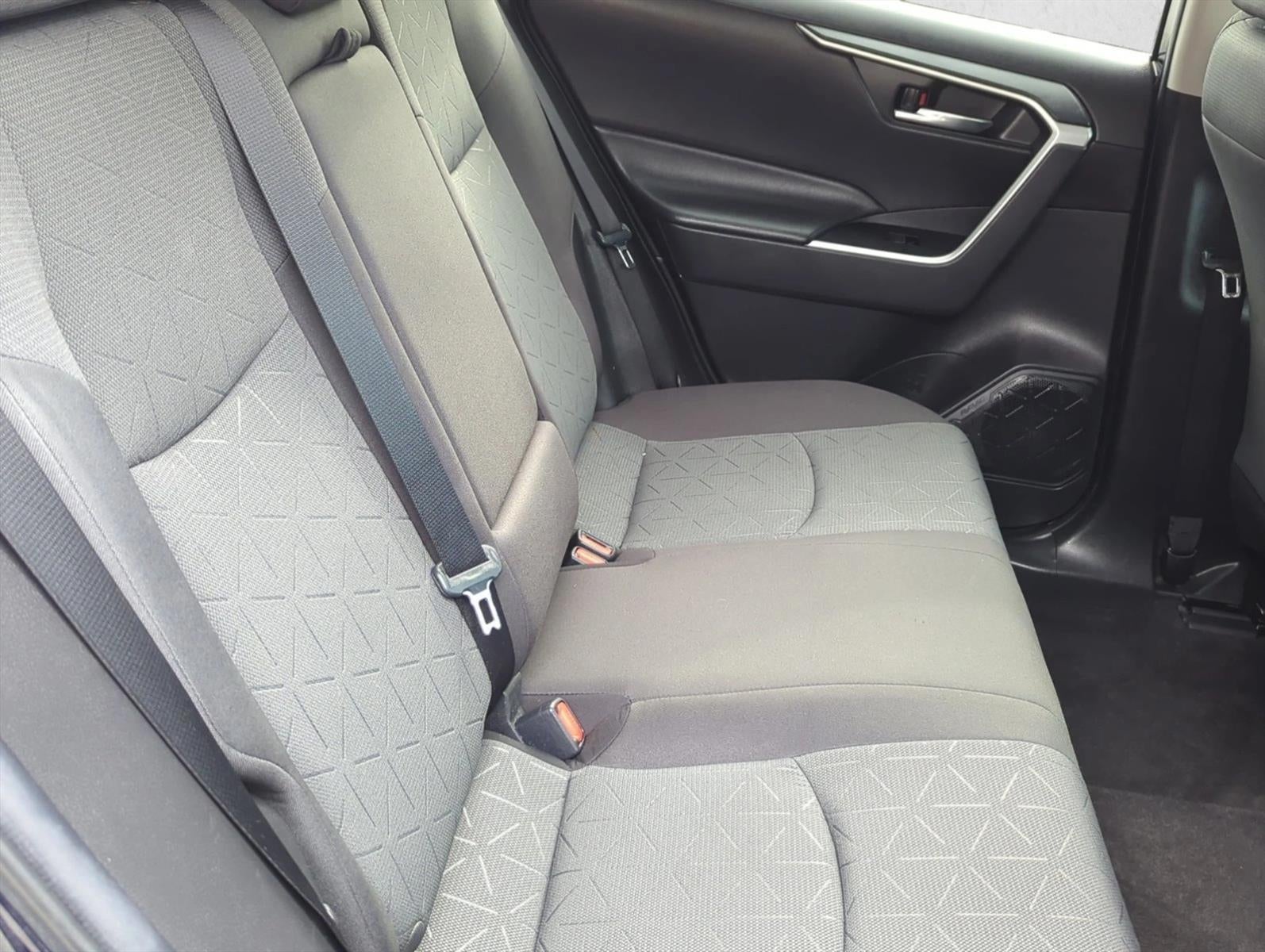 2022 Toyota RAV4 Hybrid XLE AWD (Natl)