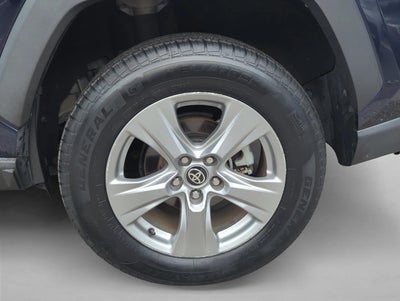 2022 Toyota RAV4 Hybrid XLE AWD (Natl)