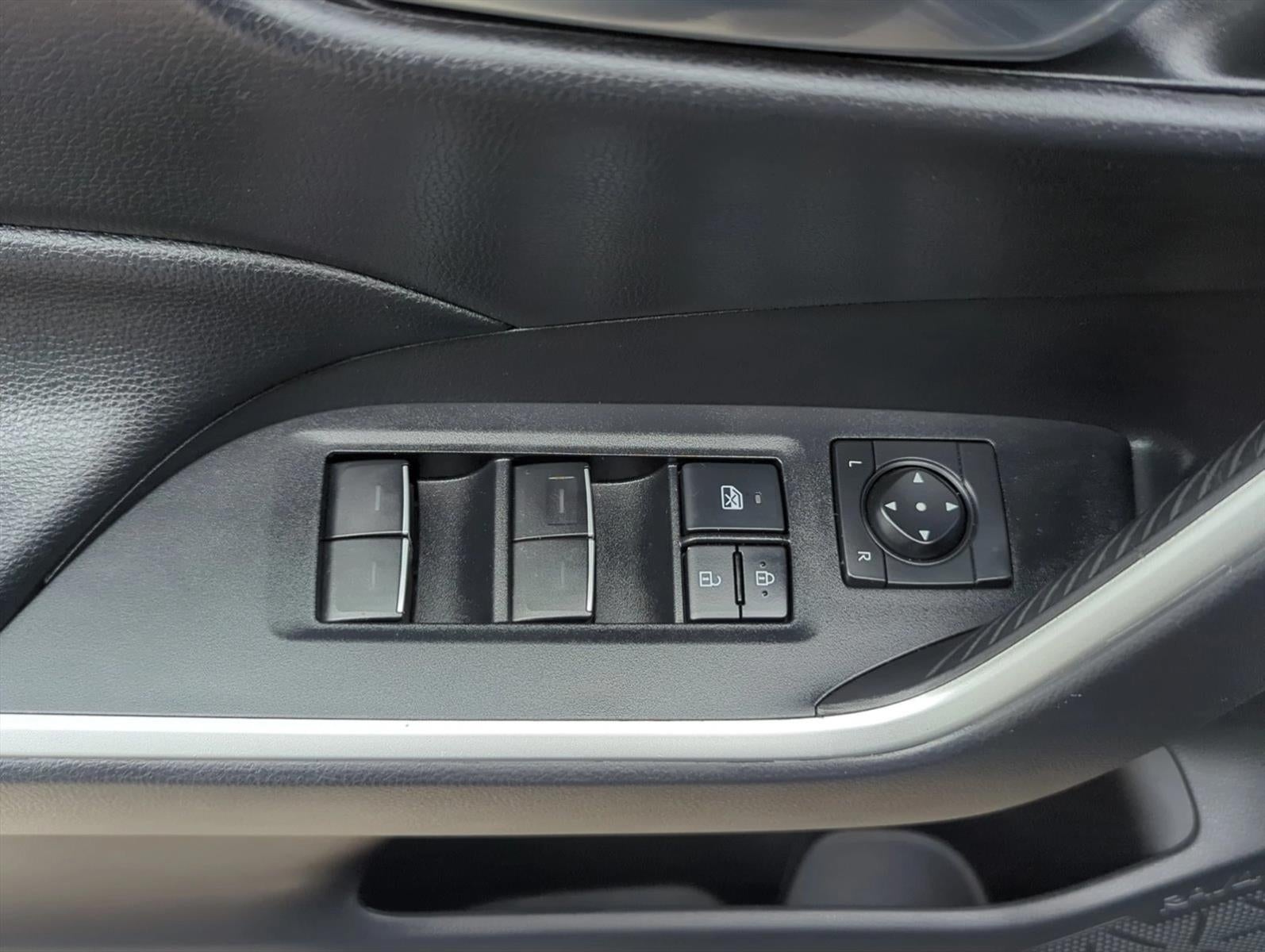 2022 Toyota RAV4 Hybrid XLE AWD (Natl)