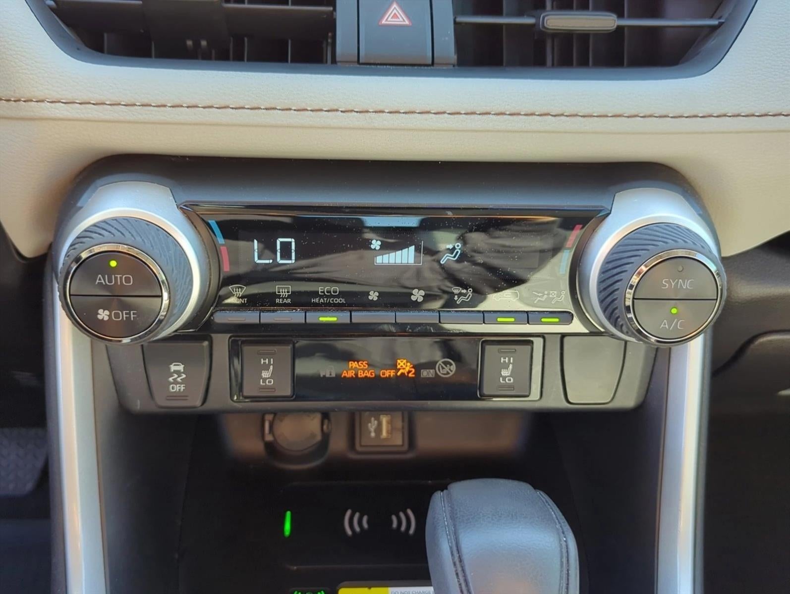 2024 Toyota RAV4 Hybrid XLE AWD (Natl)