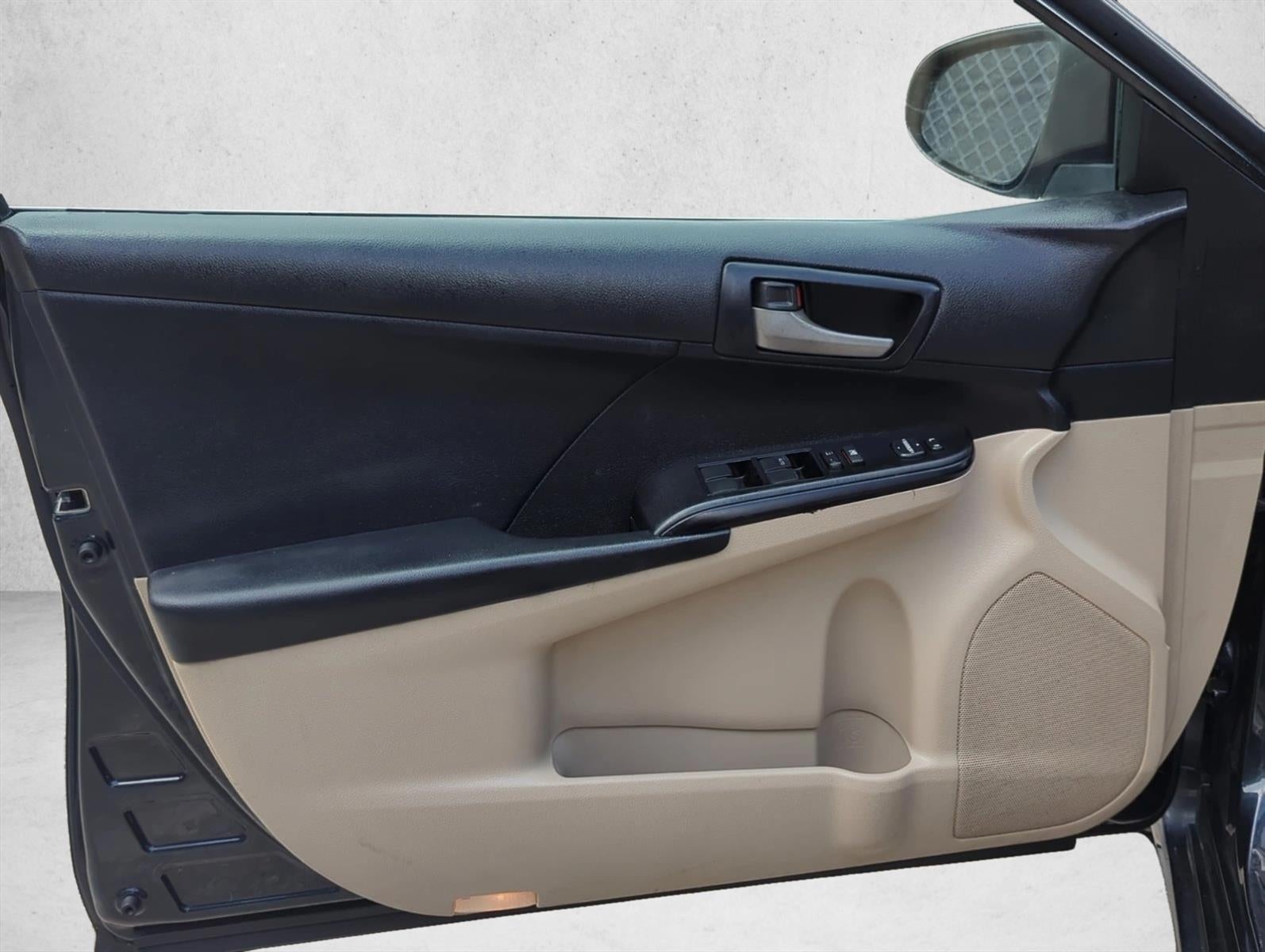 2012 Toyota Camry 4dr Sdn I4 Auto LE (Natl)