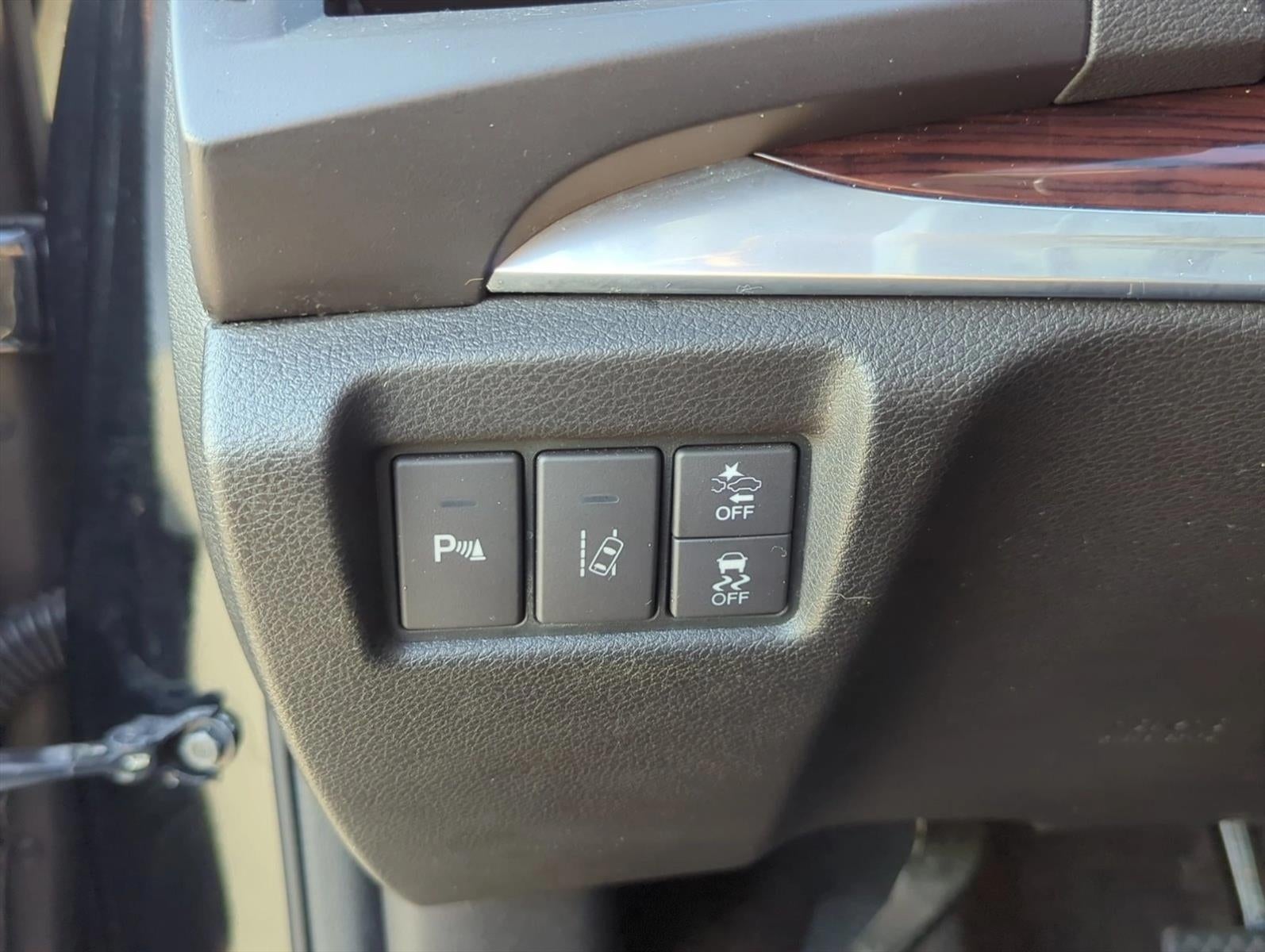 2016 Acura MDX FWD with Advance Package