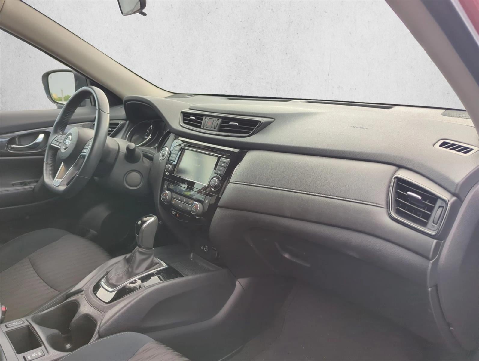 2018 Nissan Rogue FWD SV