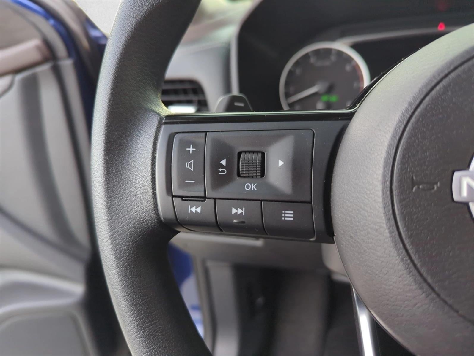 2023 Nissan Rogue FWD SV