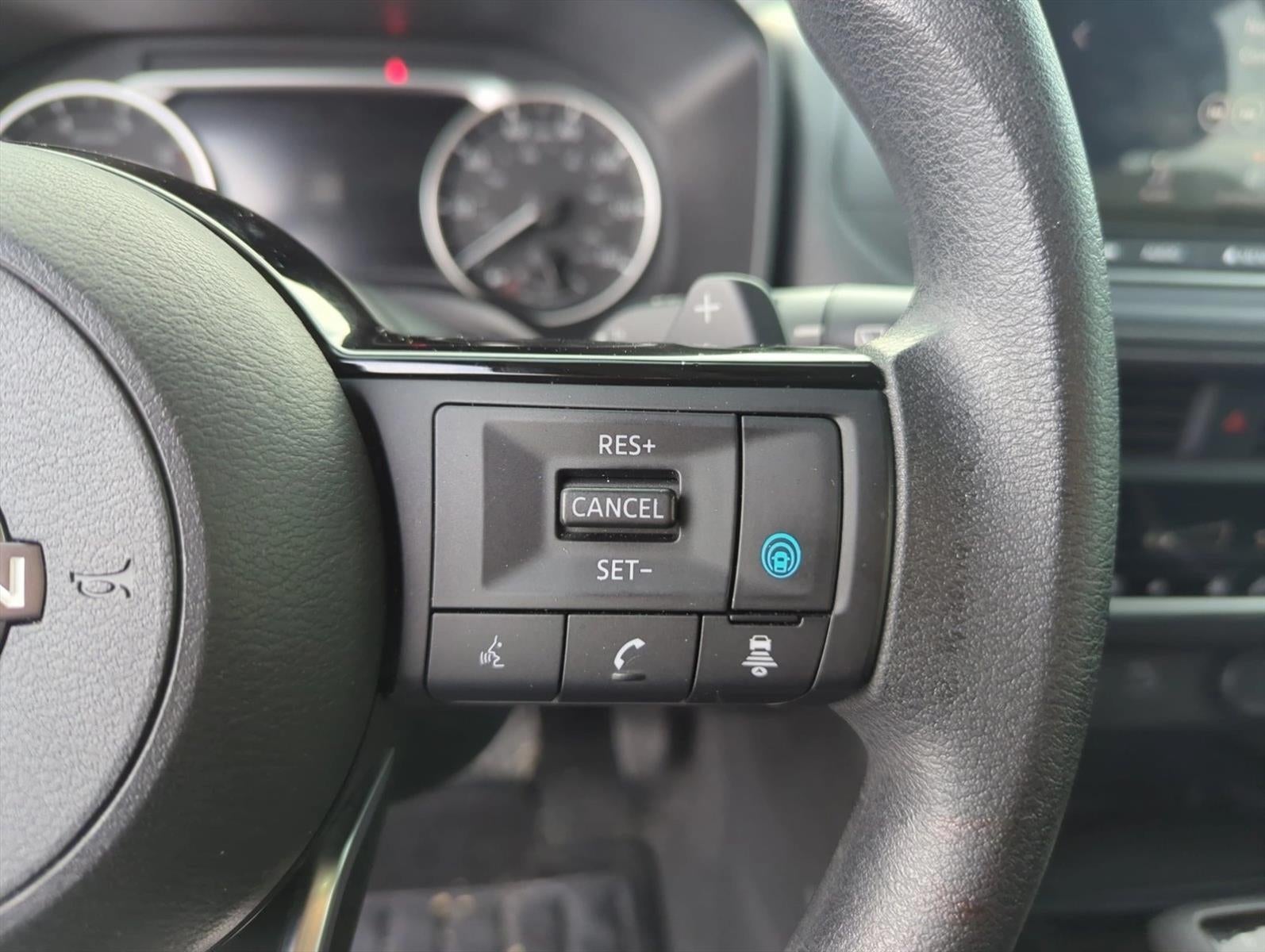 2023 Nissan Rogue FWD SV