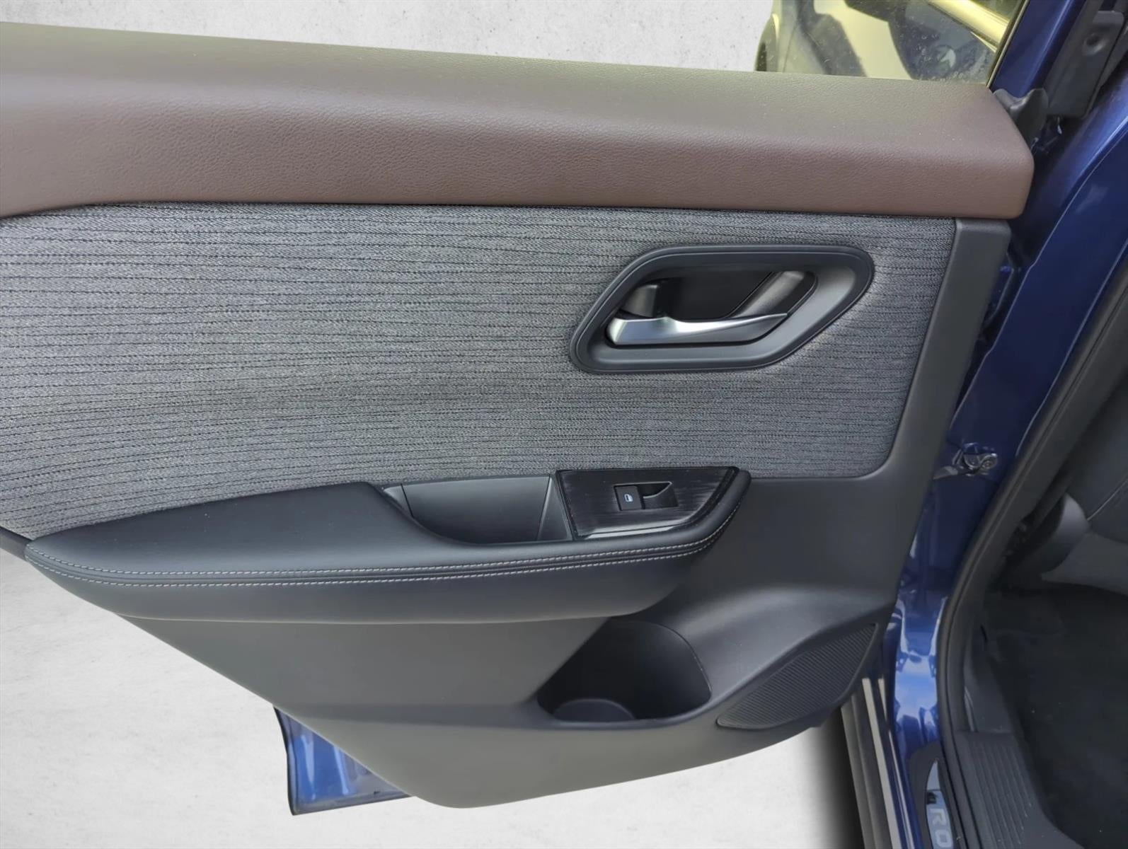 2023 Nissan Rogue FWD SV