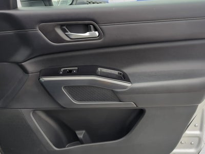 2022 Nissan Pathfinder SL 2WD