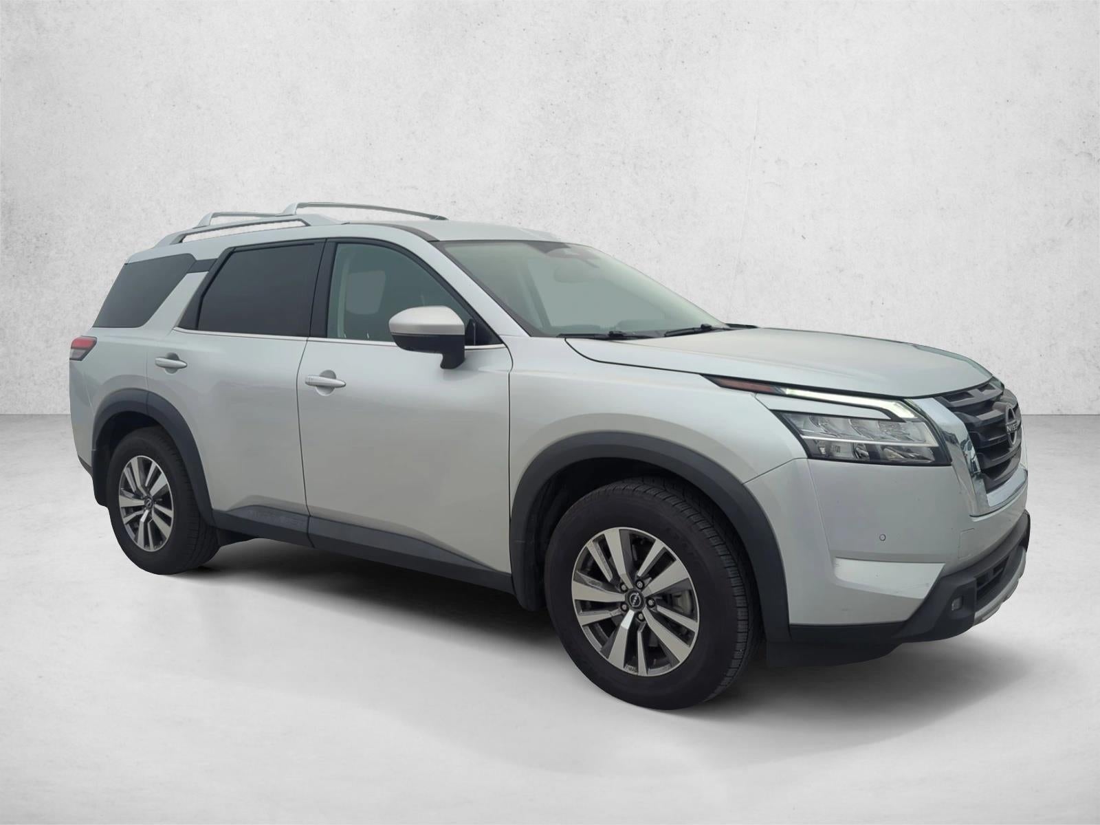 2022 Nissan Pathfinder SL 2WD