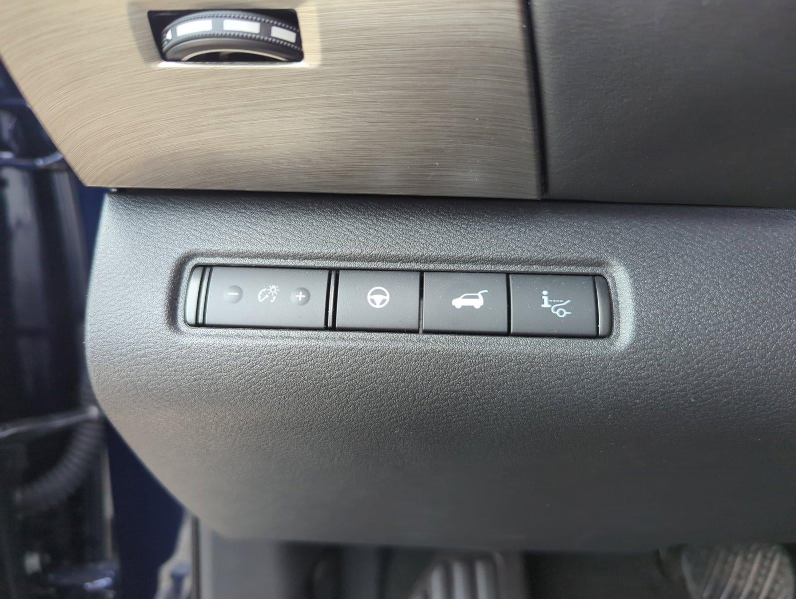 2025 Nissan Pathfinder Platinum 2WD