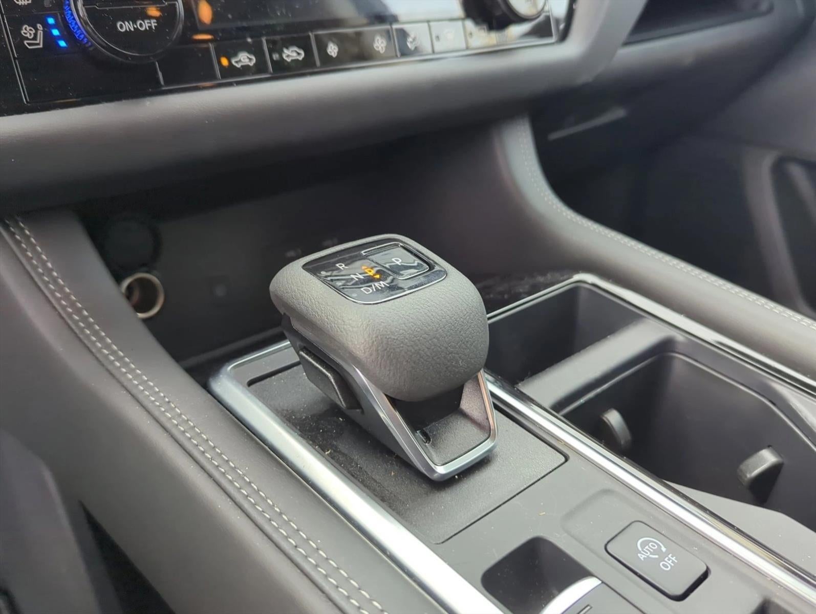 2025 Nissan Pathfinder Platinum 2WD