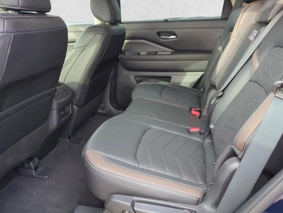 2025 Nissan Pathfinder Platinum 2WD