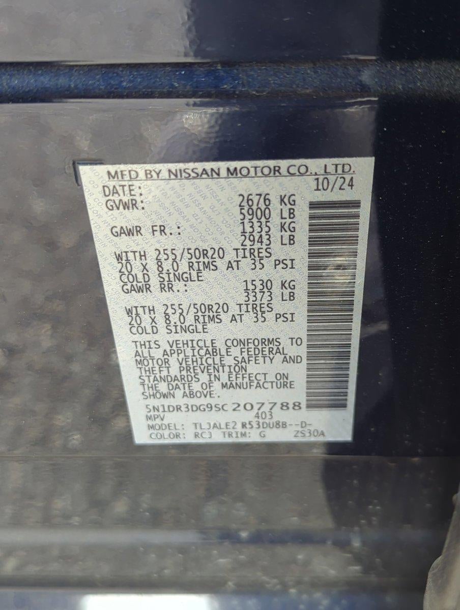 2025 Nissan Pathfinder Platinum 2WD