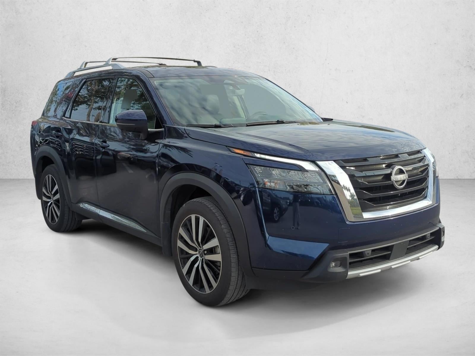 2025 Nissan Pathfinder Platinum 2WD