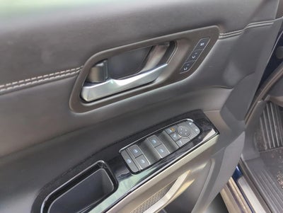 2025 Nissan Pathfinder Platinum 2WD