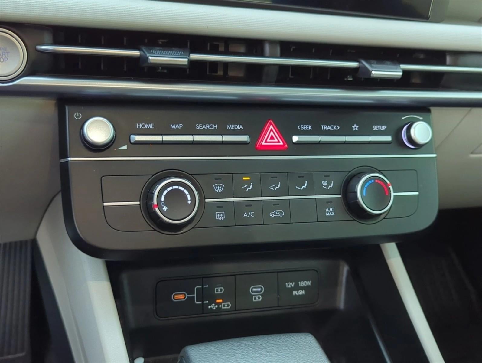 2025 Hyundai TUCSON SE FWD
