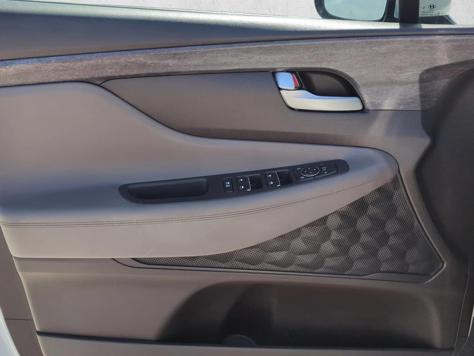 2020 Hyundai SANTA FE SEL 2.4L Auto FWD