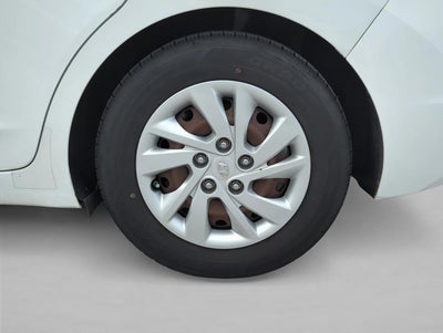 2020 Hyundai ELANTRA SE IVT