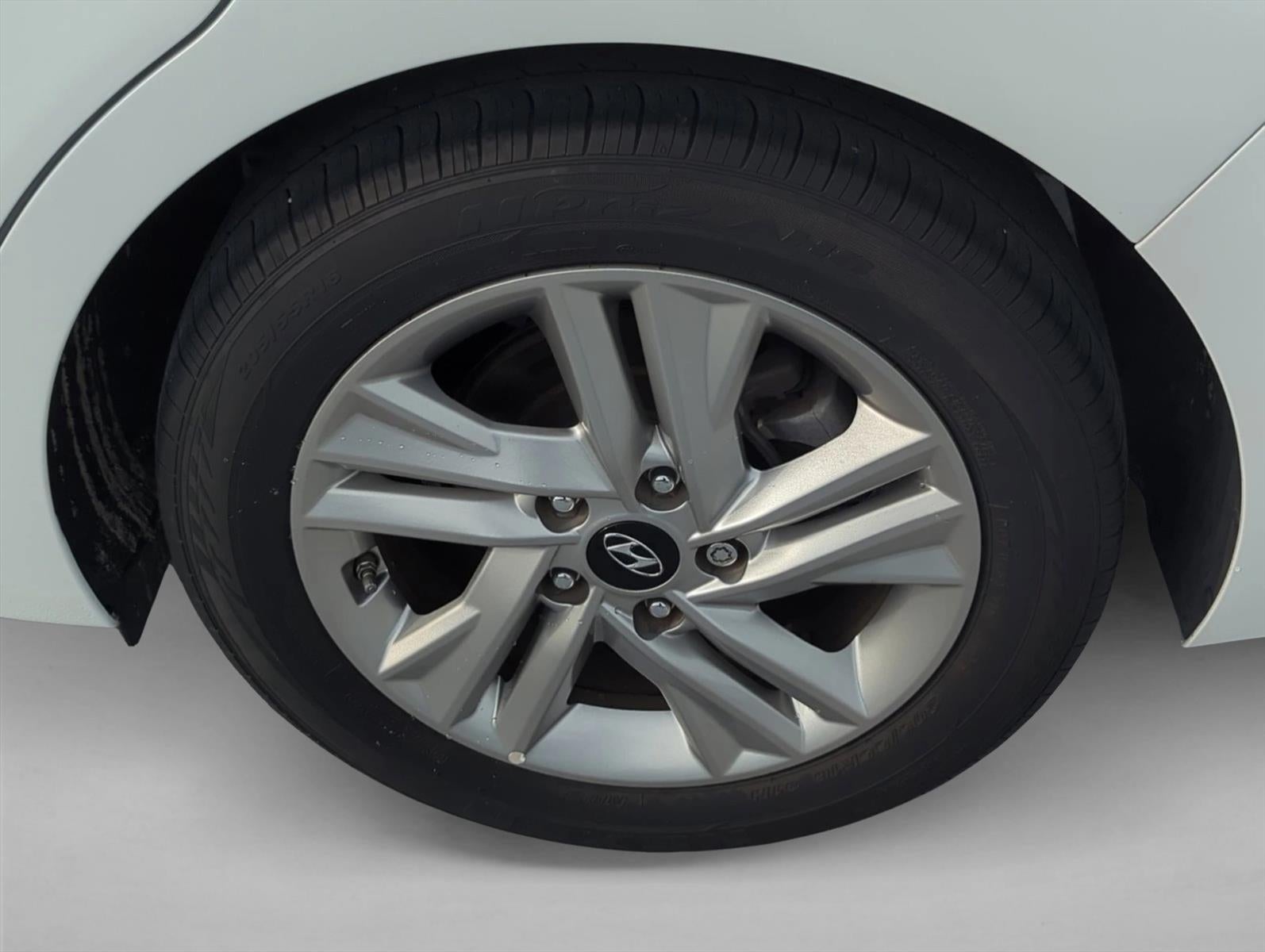 2019 Hyundai ELANTRA SEL Auto