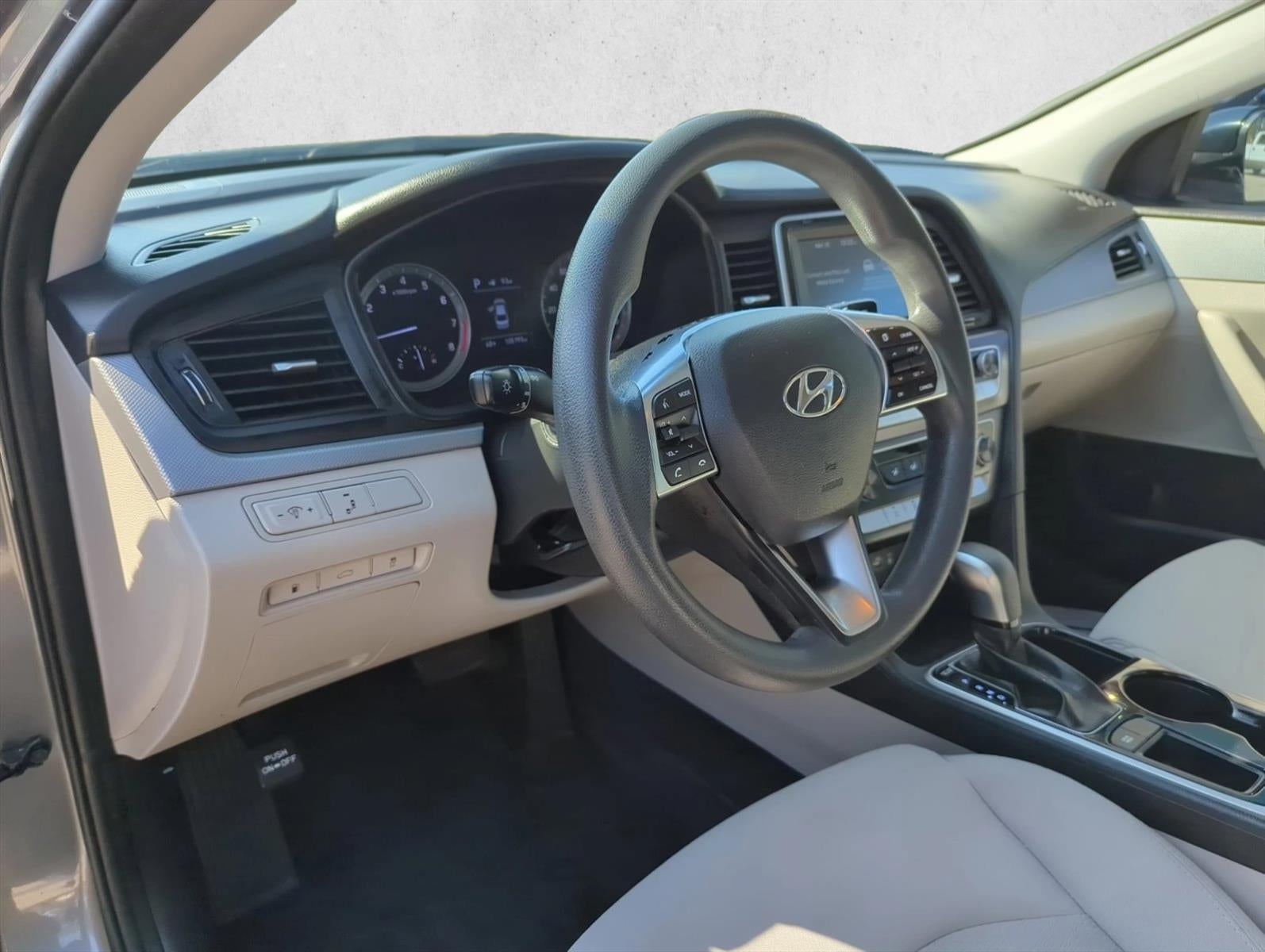 2018 Hyundai SONATA SE 2.4L