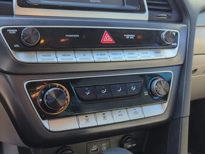 2018 Hyundai SONATA SE 2.4L