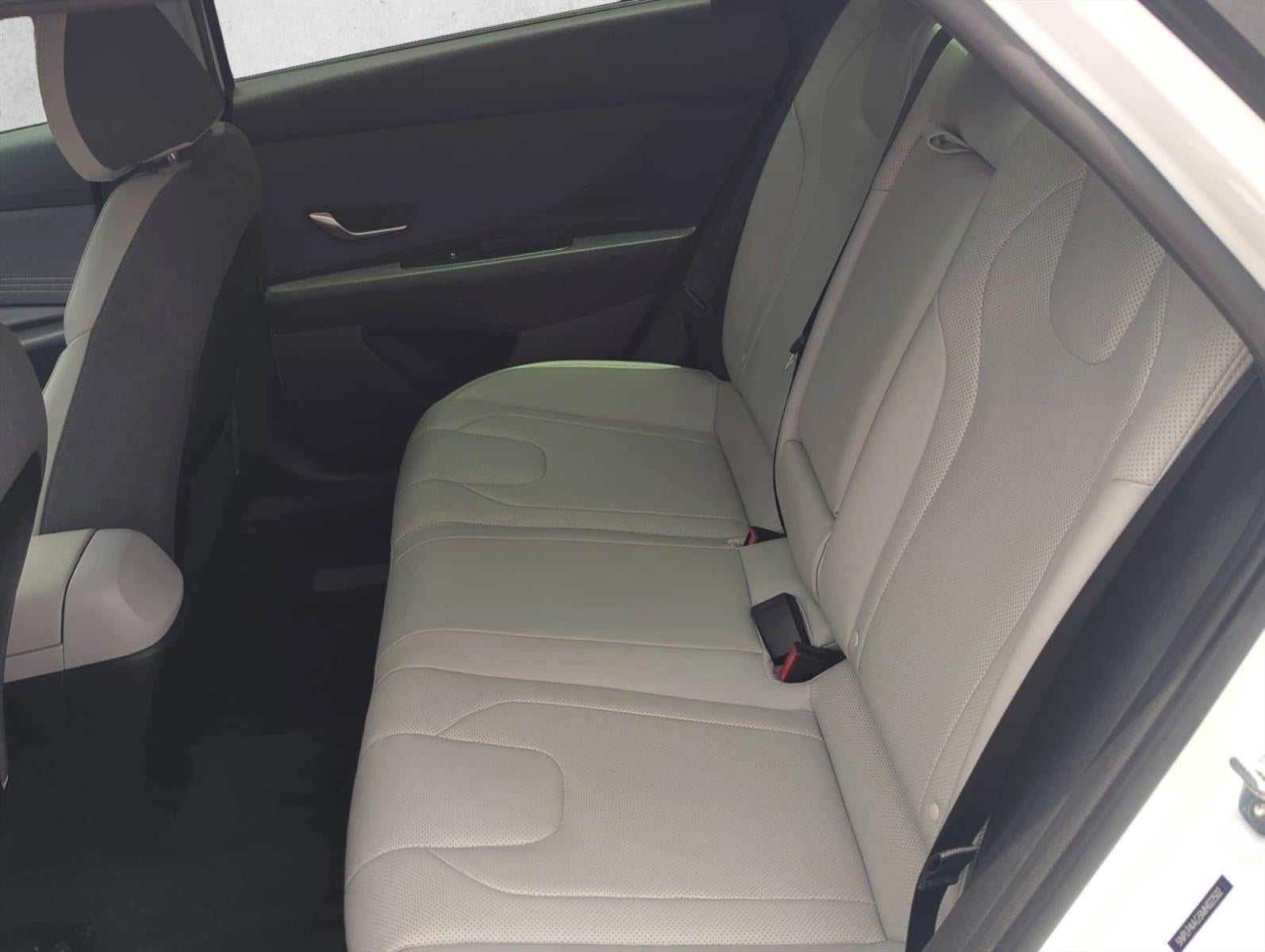 2021 Hyundai ELANTRA Limited IVT *Ltd Avail*