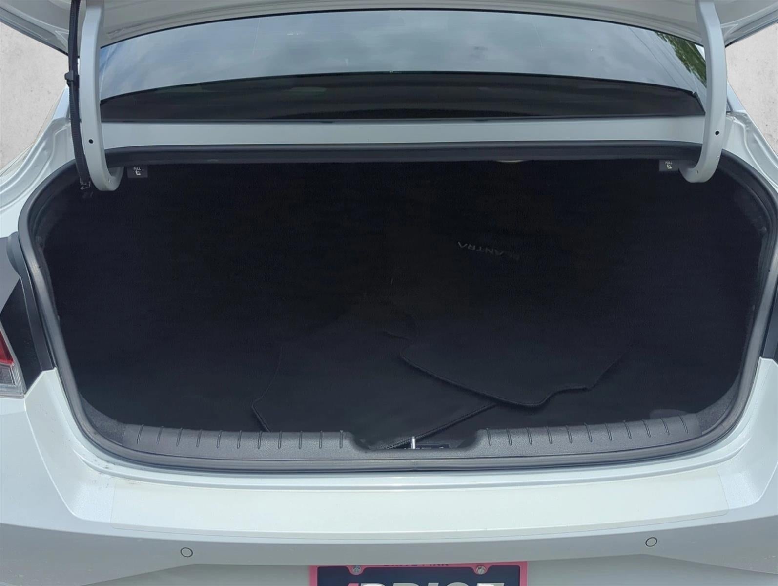 2021 Hyundai ELANTRA Limited IVT *Ltd Avail*