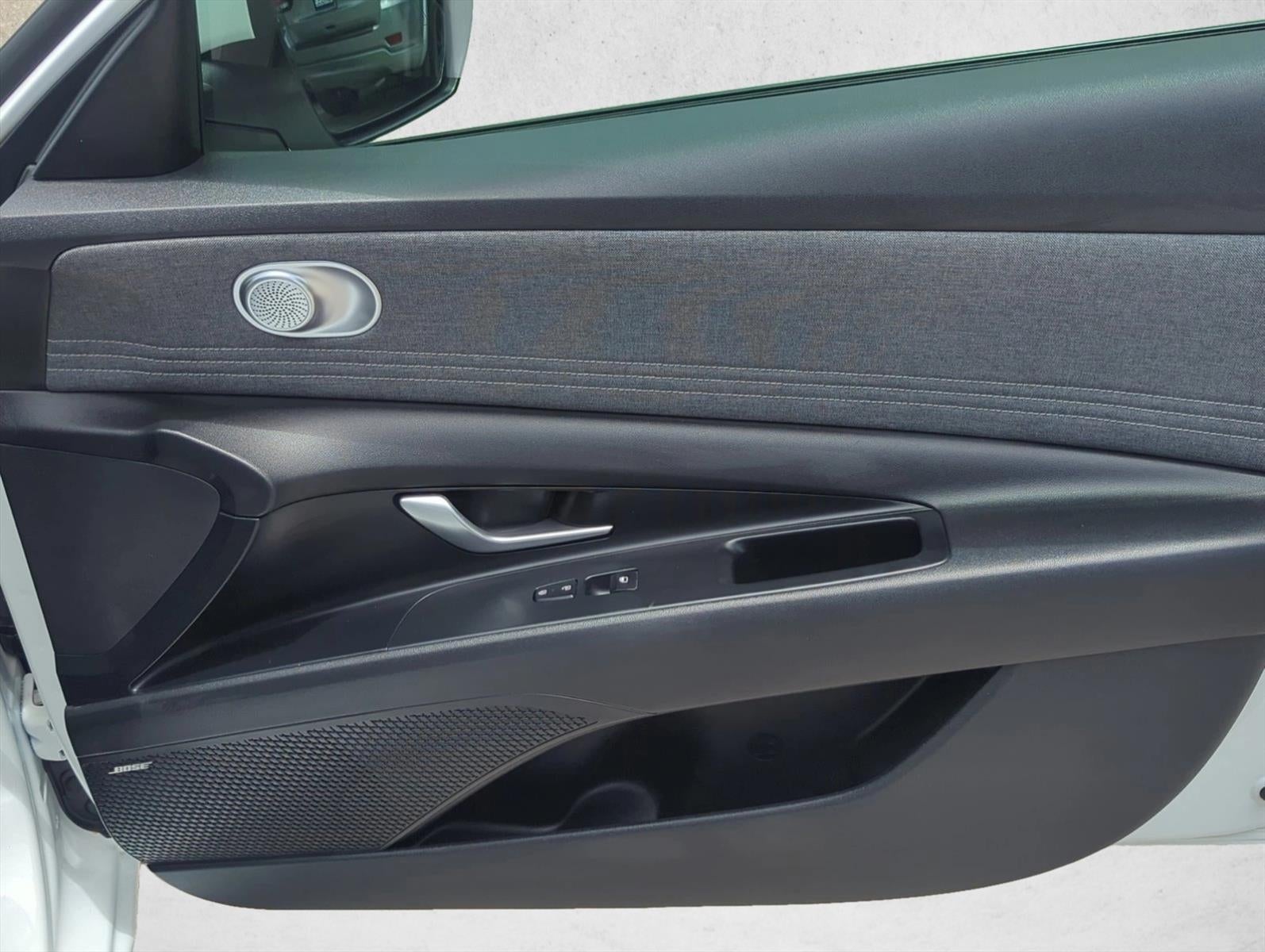 2021 Hyundai ELANTRA Limited IVT *Ltd Avail*