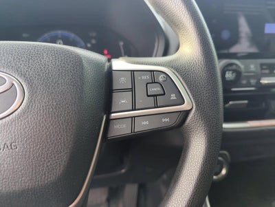 2025 Toyota Grand Highlander LE FWD (Natl)