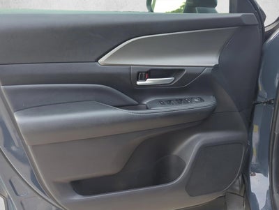 2025 Toyota Grand Highlander LE FWD (Natl)