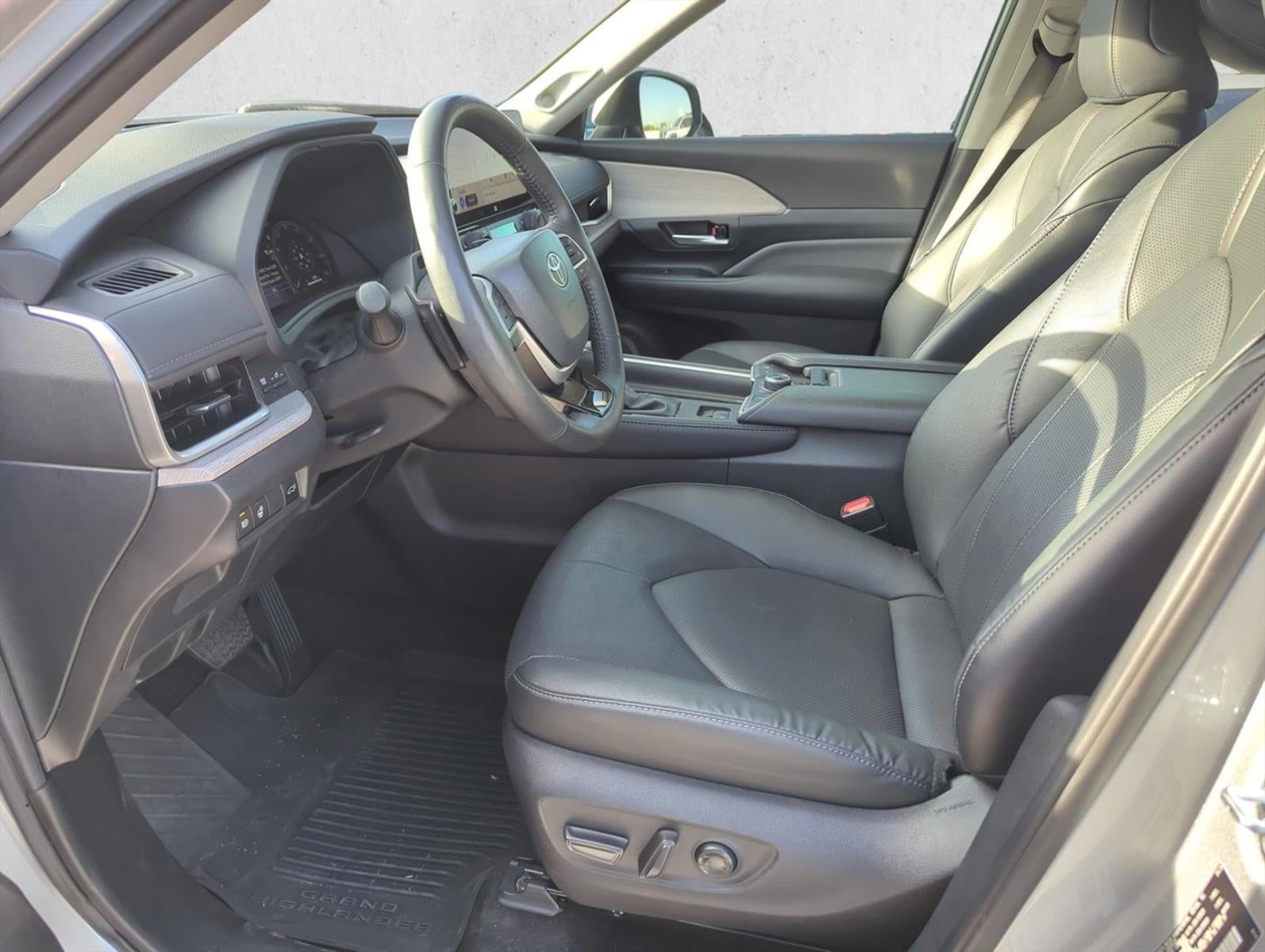 2024 Toyota Grand Highlander Platinum AWD (Natl)