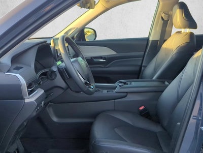 2025 Toyota Grand Highlander Platinum AWD (Natl)