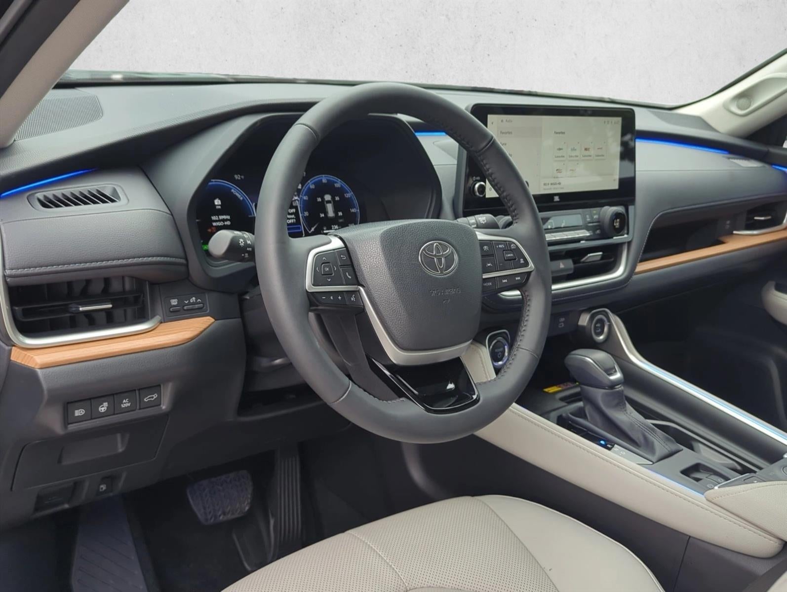 2025 Toyota Grand Highlander Hybrid Limited AWD (Natl)