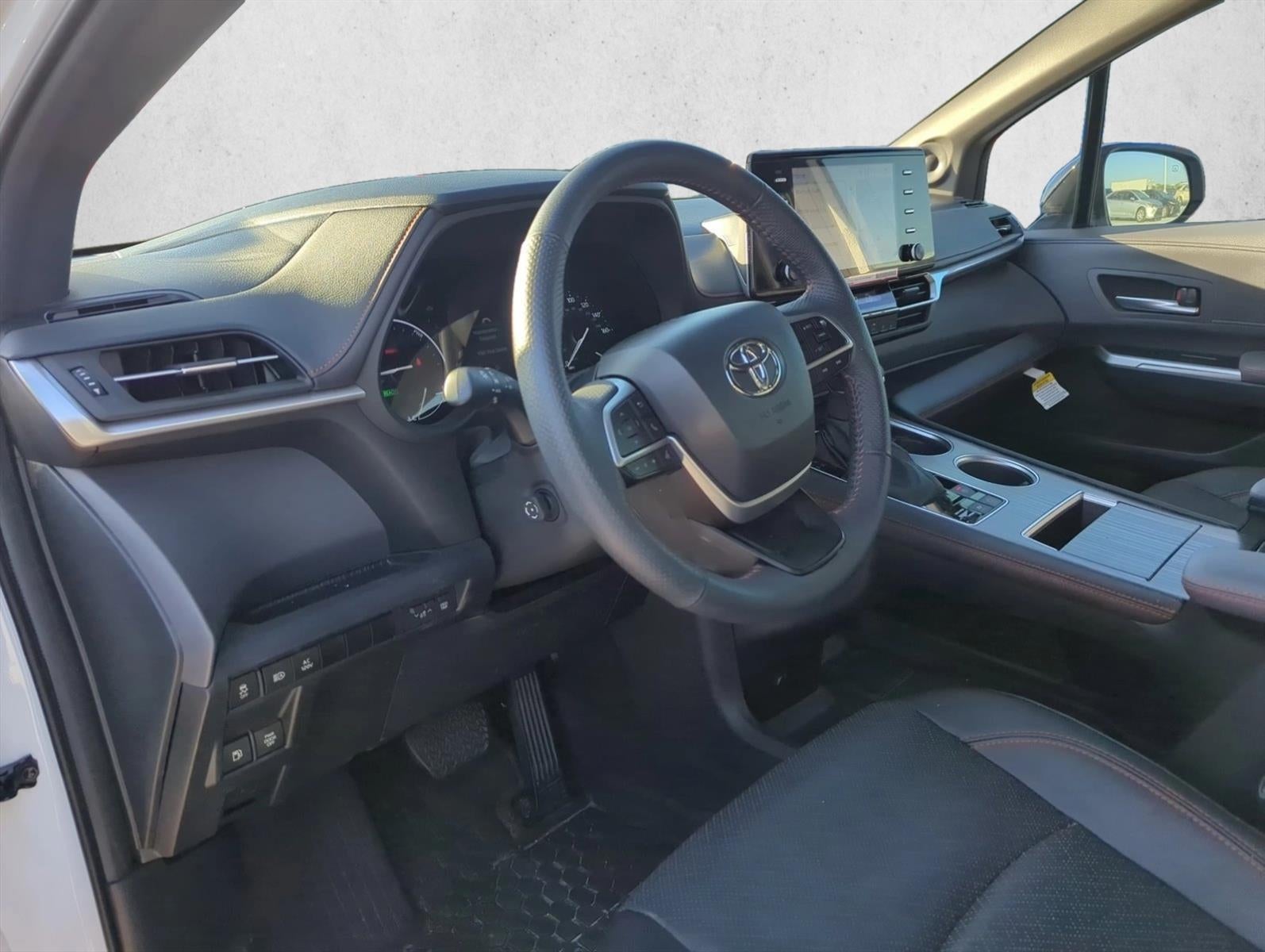 2024 Toyota Sienna XSE AWD 7-Passenger (Natl)