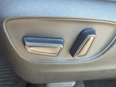 2022 Toyota Highlander L FWD (Natl)