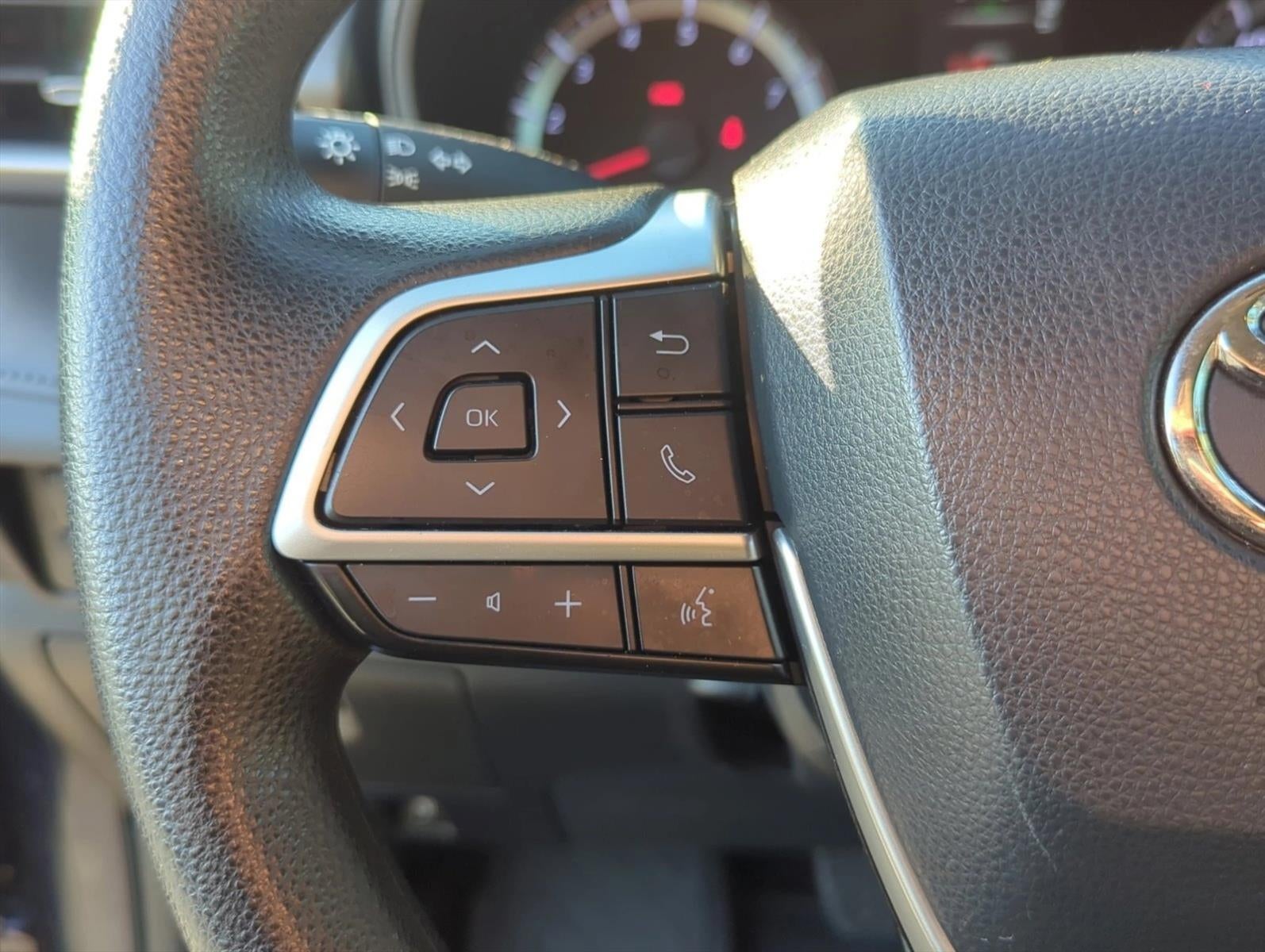 2022 Toyota Highlander L FWD (Natl)