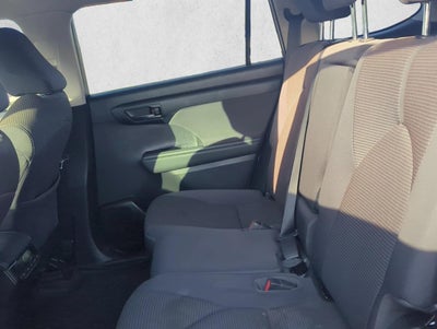 2022 Toyota Highlander L FWD (Natl)