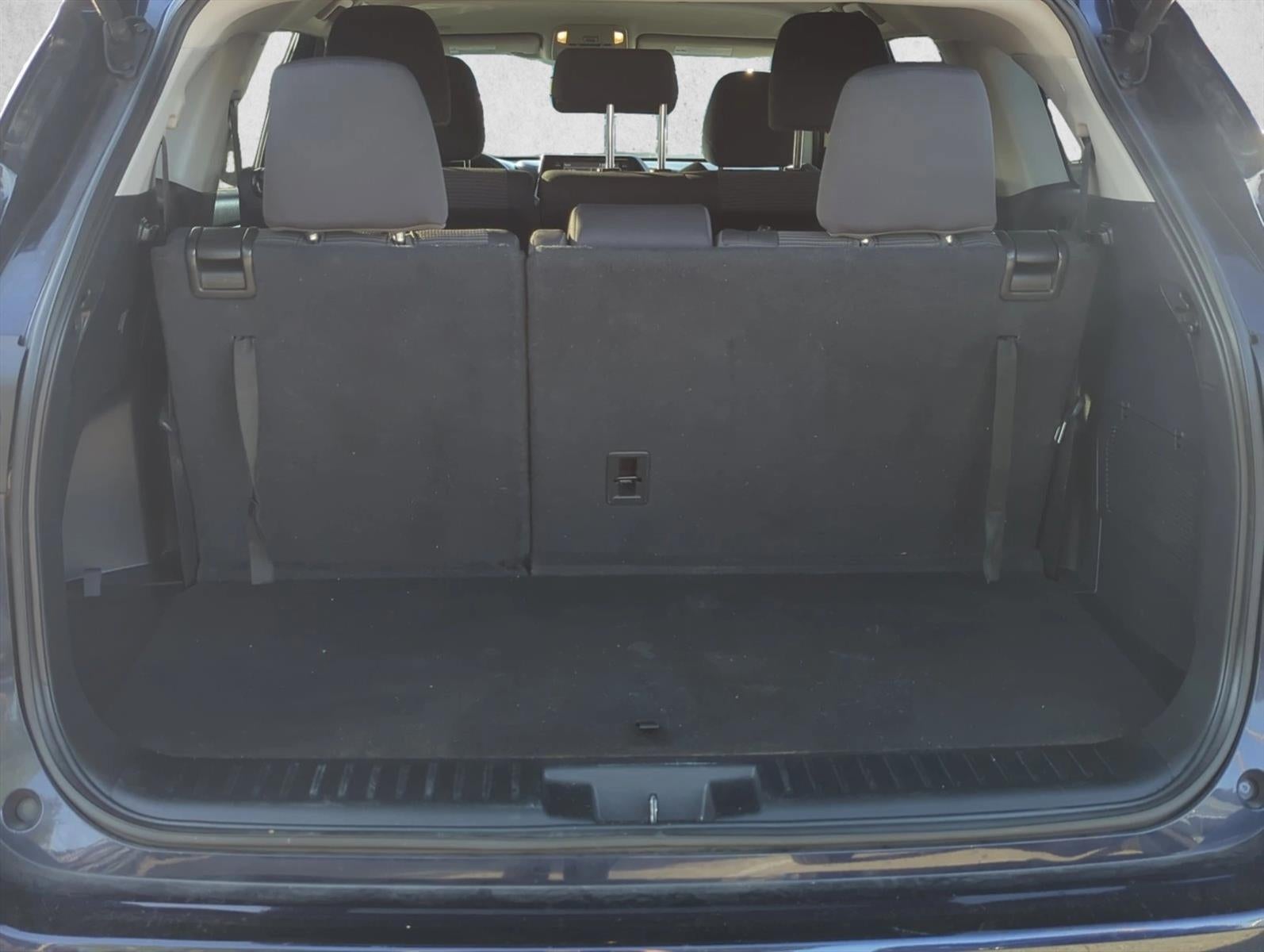 2022 Toyota Highlander L FWD (Natl)