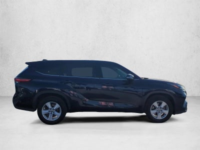 2022 Toyota Highlander L FWD (Natl)