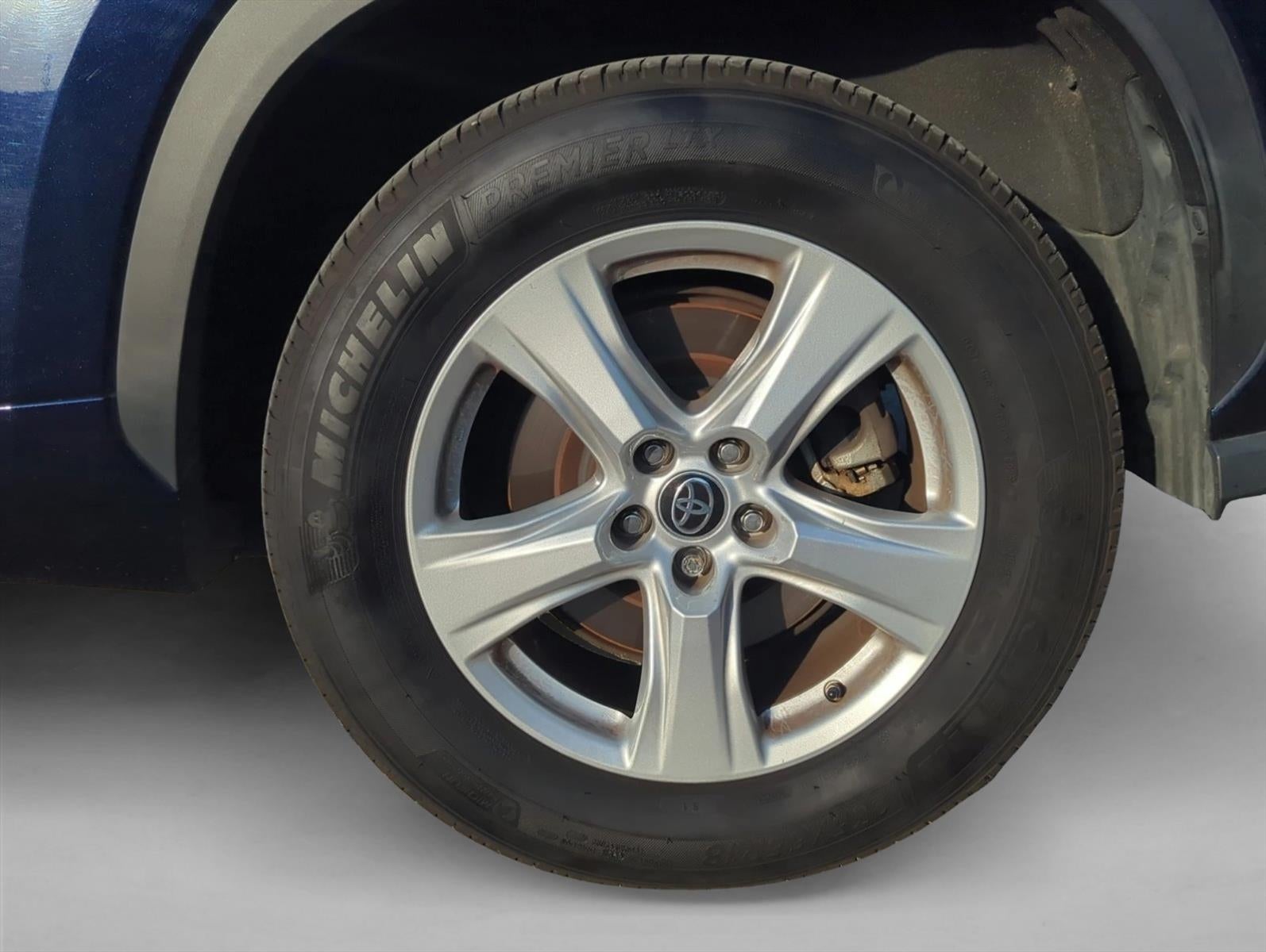 2022 Toyota Highlander L FWD (Natl)